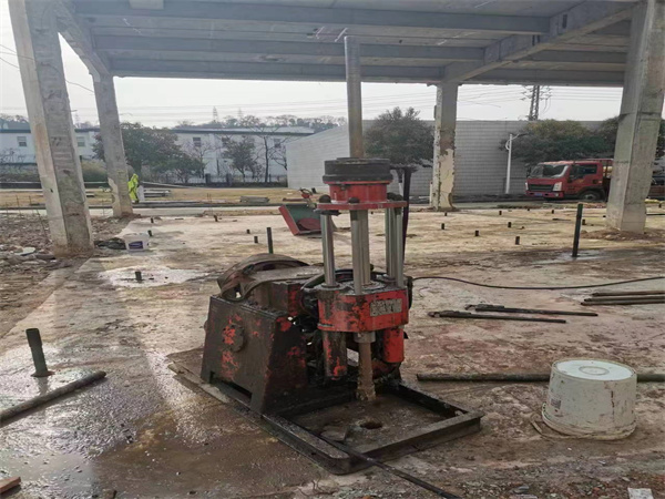 凤凰镇袖阀管小导管注浆加固施工工艺